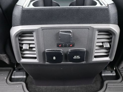 Used 2018 Ford F150 Raptor w/ Equipment Group 802A Luxury AWD/4WD image 21