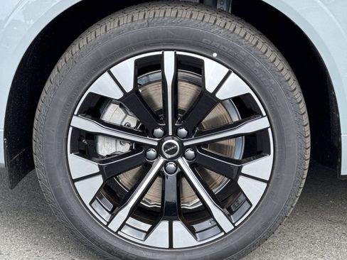 New 2026 Volvo XC60 T8 Ultra w/ Protection Package AWD/4WD image 11