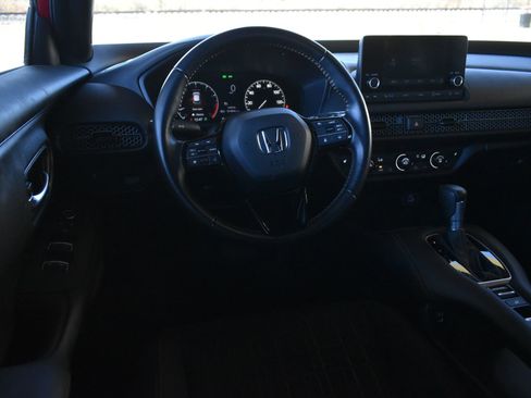 Used 2025 Honda HR-V Sport image 17