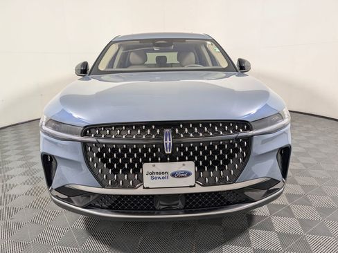 Used 2025 Lincoln Nautilus Premier w/ Equipment Group 102A AWD/4WD image 3