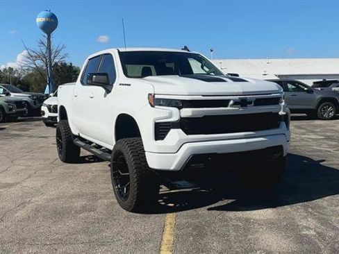 Used 2024 Chevrolet Silverado 1500 RST w/ Rally Edition image 3