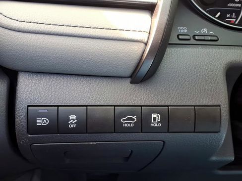 Certified 2023 Toyota Camry SE image 21