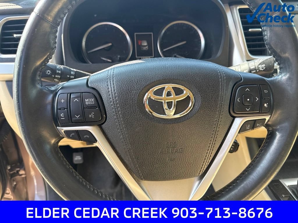 Used 2017 Toyota Highlander Limited FWD image 24
