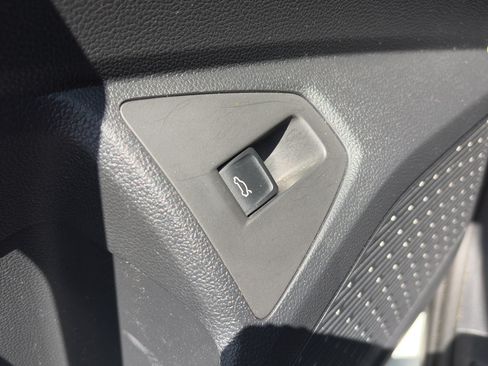 Used 2025 Volkswagen Jetta Sport FWD image 26