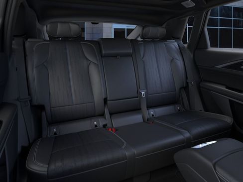 New 2026 Cadillac Lyriq V AWD/4WD image 17