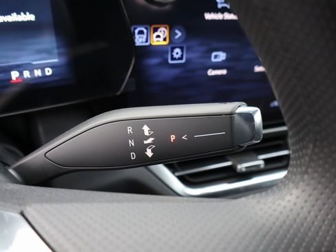 New 2026 Chevrolet Equinox EV LT image 9