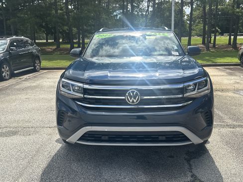 Used 2022 Volkswagen Atlas Cross Sport SE AWD/4WD image 2