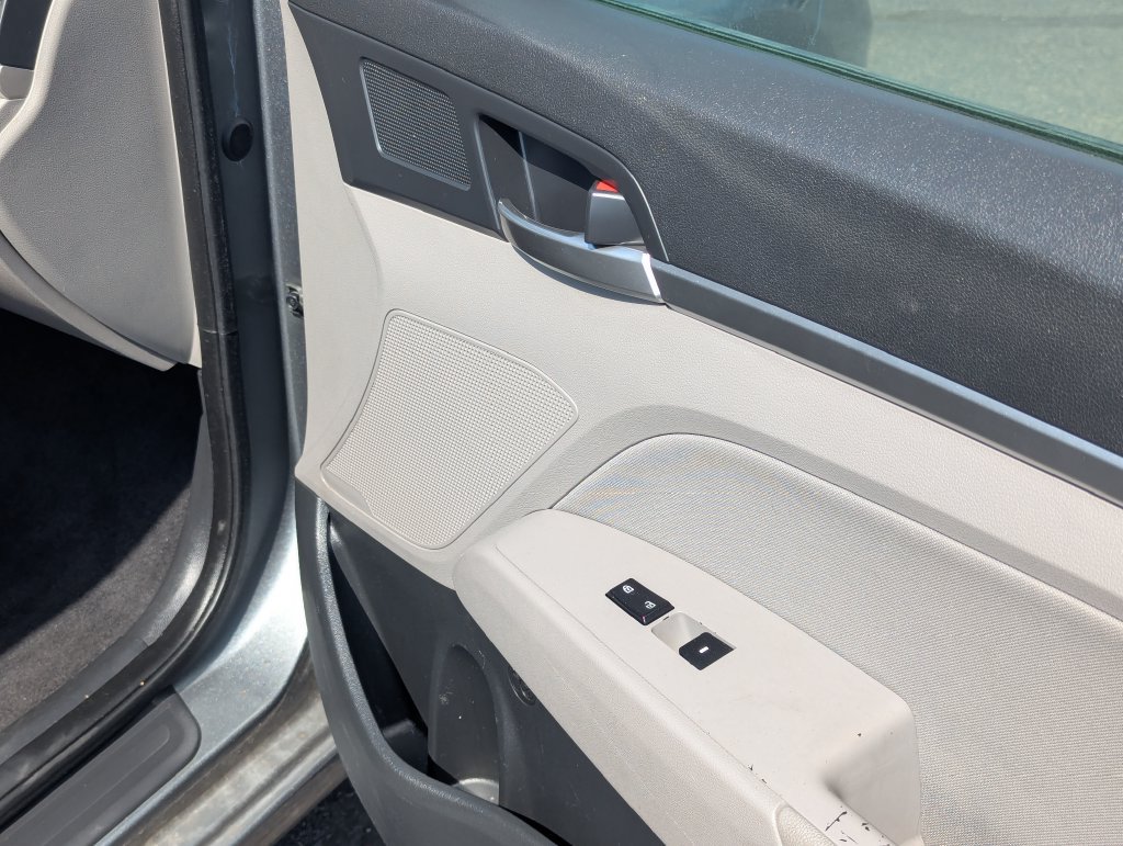 Used 2019 Hyundai Elantra Value Edition FWD image 35