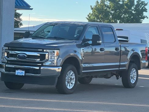 Used 2022 Ford F250 XLT w/ FX4 Off-Road Package image 8