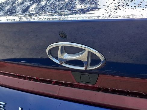 Used 2023 Hyundai Elantra SEL FWD image 30