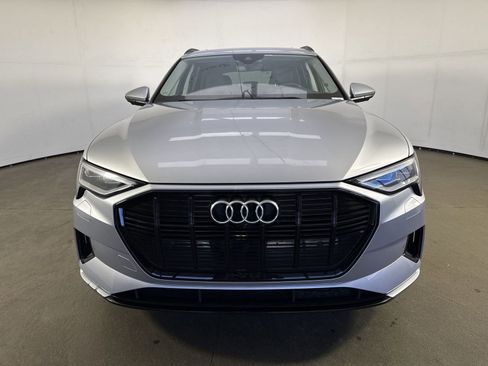 Used 2021 Audi e-tron Premium w/ Convenience Plus Package image 26