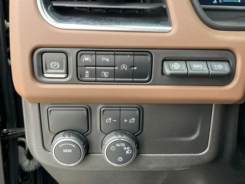 Used 2023 Chevrolet Tahoe High Country image 23