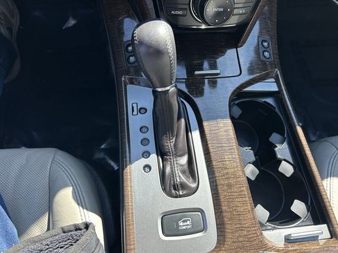 Used 2011 Acura MDX w/ Advance Package image 17