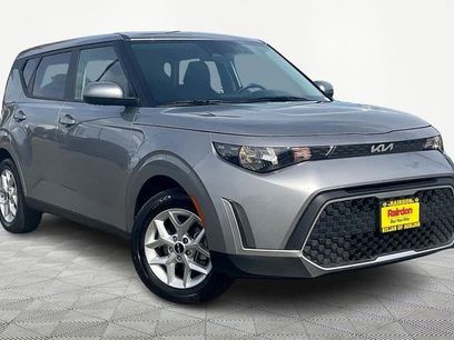 Used 2024 Kia Soul LX w/ Option Group 015