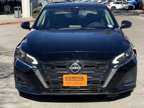 Used 2024 Nissan Altima 2.5 SV image 7