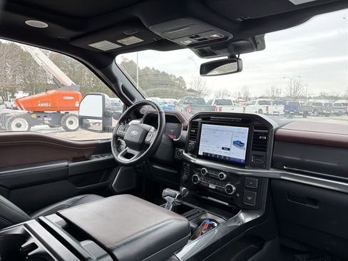 Used 2022 Ford F150 Lariat w/ Equipment Group 502A High image 16