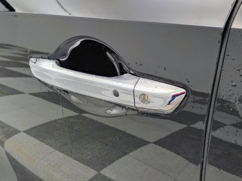 Used 2018 Honda Odyssey EX-L image 22