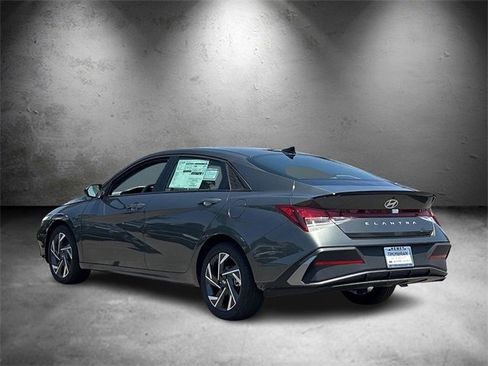 New 2025 Hyundai Elantra Sport image 4