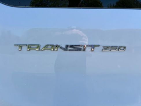 Used 2024 Ford Transit 250 Low Roof w/ Exterior Upgrade Package RWD image 36