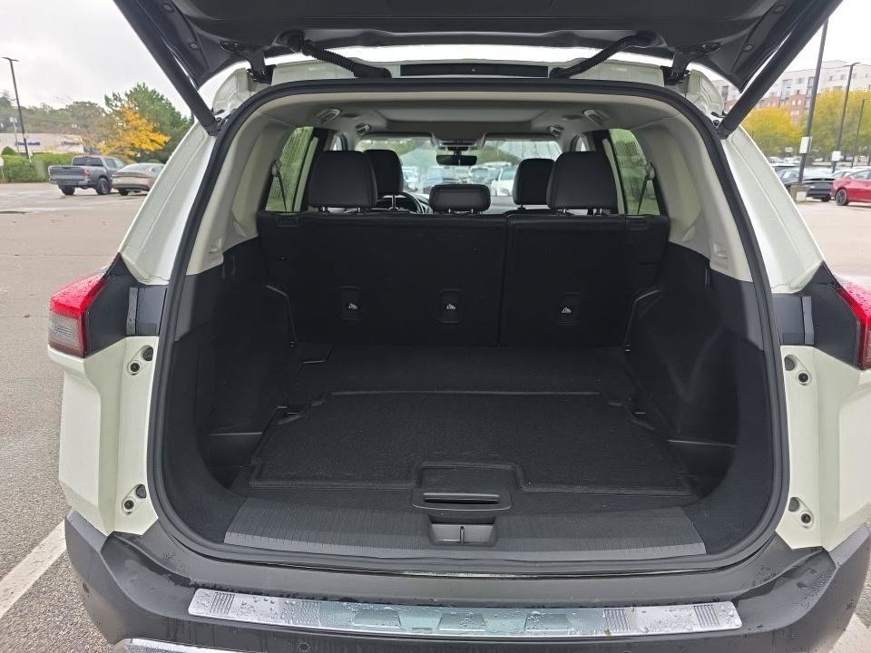 Used 2023 Nissan Rogue Platinum w/ Platinum Premium Package AWD/4WD image 14
