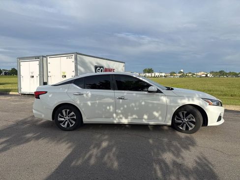 Used 2019 Nissan Altima 2.5 S FWD image 10
