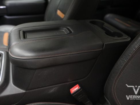 Used 2020 GMC Sierra 1500 AT4 w/ AT4 Premium Package AWD/4WD image 16