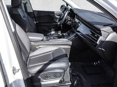 Used 2024 Audi Q7 3.0T Premium Plus image 26