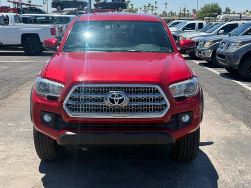 Used 2016 Toyota Tacoma TRD Off-Road w/ Towing Package AWD/4WD image 10