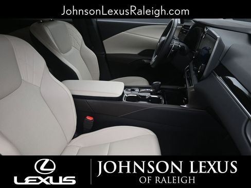 Used 2024 Lexus RX 350 FWD w/ Technology Package image 10