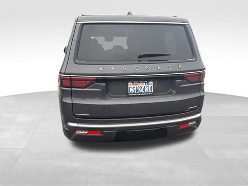 Used 2022 Jeep Wagoneer Series II image 5