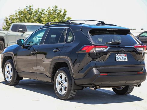 Certified 2020 Toyota RAV4 XLE w/ Carpet Mat Package FWD image 7