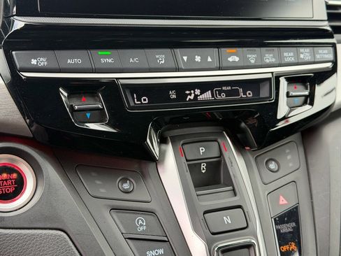 Used 2025 Honda Odyssey Sport-L image 33
