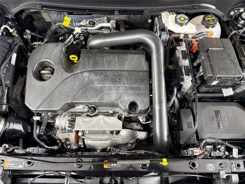 Used 2024 GMC Terrain SLE image 38