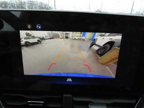 Used 2025 Chevrolet Equinox RS image 22