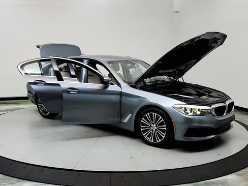 Used 2019 BMW 530i 530i w/ Convenience Package image 10