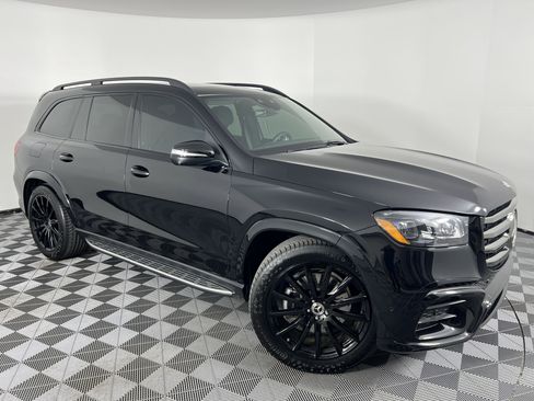 Certified 2025 Mercedes-Benz GLS 580 4MATIC image 2