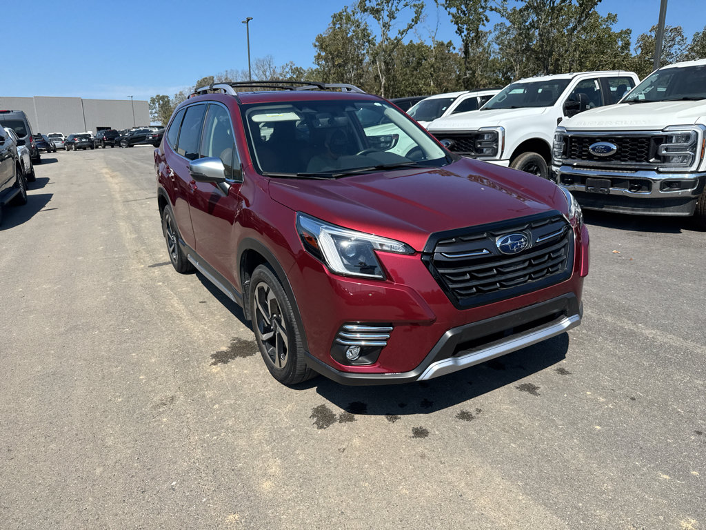 Used 2024 Subaru Forester Touring w/ POP Package 3 AWD/4WD image 3