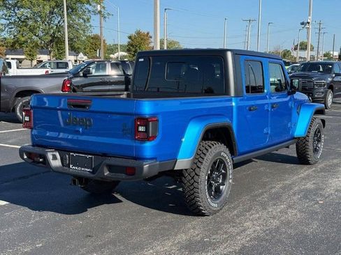 New 2025 Jeep Gladiator Willys image 3