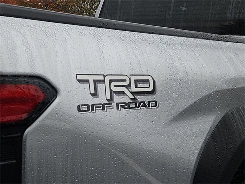 New 2025 Toyota Tacoma 4x4 Double Cab Hybrid image 4