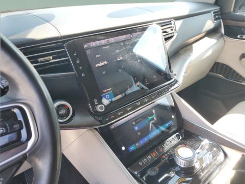 Used 2023 Jeep Grand Wagoneer L 4X4 image 21