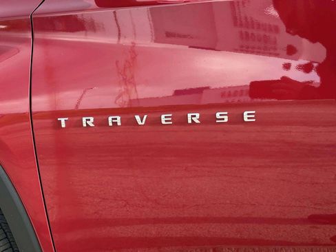 Used 2019 Chevrolet Traverse LT AWD/4WD image 38
