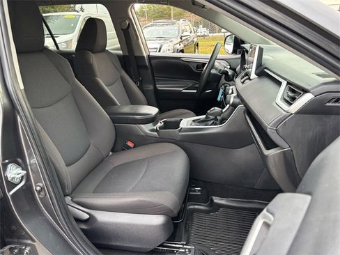 Used 2023 Toyota RAV4 LE image 21