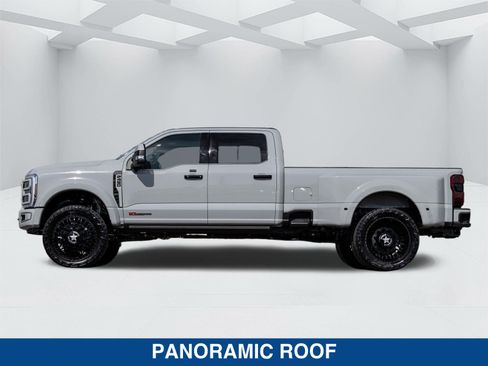 Used 2025 Ford F450 Platinum w/ Platinum Plus Package AWD/4WD image 7