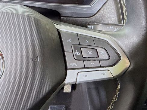 Used 2023 Volkswagen Tiguan SE FWD image 21