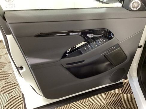 New 2026 Land Rover Range Rover Evoque S image 12