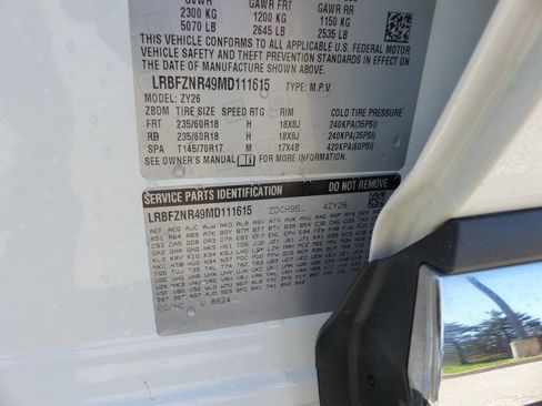 Used 2021 Buick Envision Essence FWD image 16