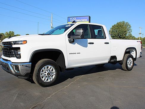 Used 2025 Chevrolet Silverado 2500 W/T w/ WT/CX Safety Package image 2