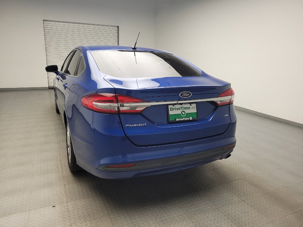 Used 2017 Ford Fusion SE FWD image 6