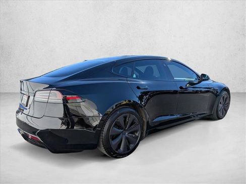 Used 2022 Tesla Model S image 4