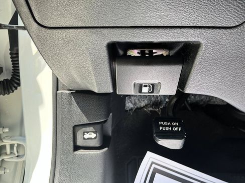 Certified 2024 Nissan Altima 2.5 SR FWD image 15